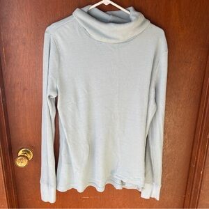 Eddie Bauer XL Women's Long-sleeve Thermal with Tulip Hem